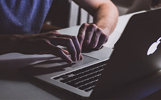 🔥 零基础秒变手机维修高手！100集超清视频+电子教材，限时免费领！